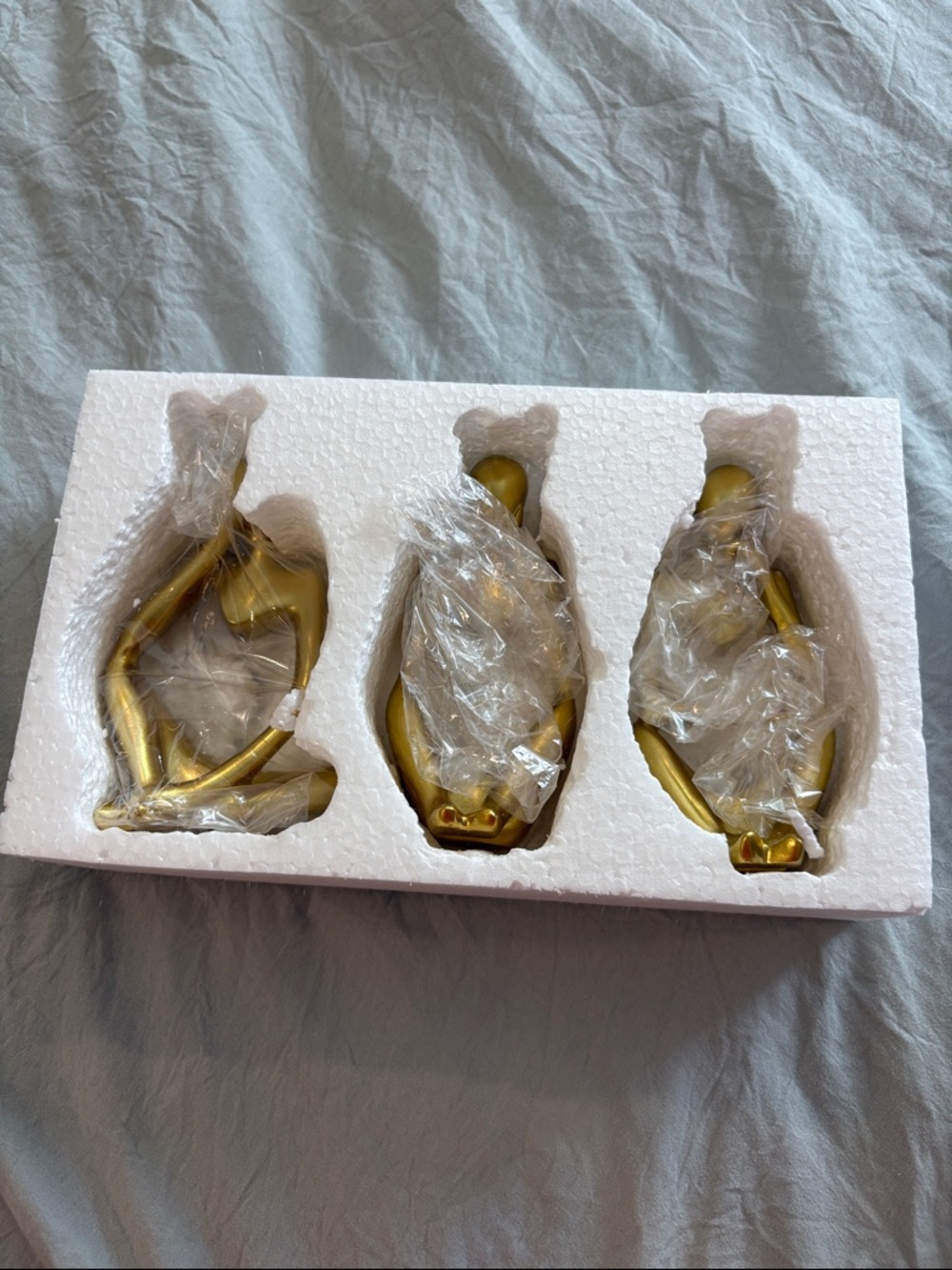 Set of 3 Decorative Gold Figurines - Picture 2 of 3